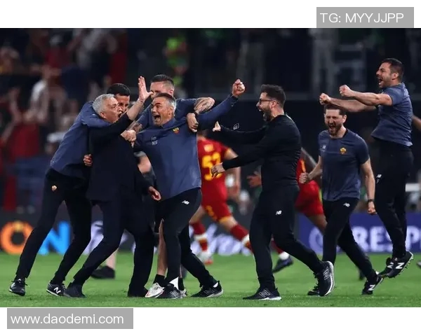 罗马俱乐部宣布意甲比赛现场直播，球迷们翘首以待！