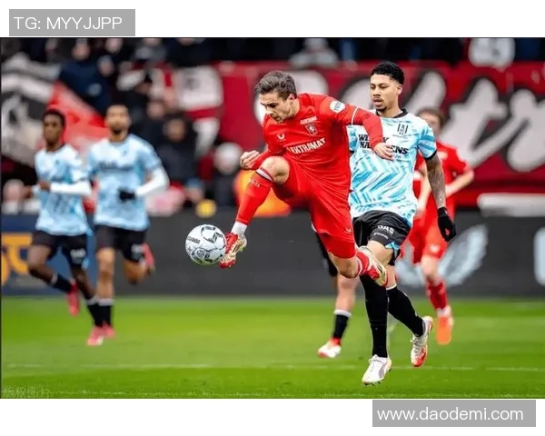 海伦芬主场迎战福图纳争夺联赛关键三分的激烈对决