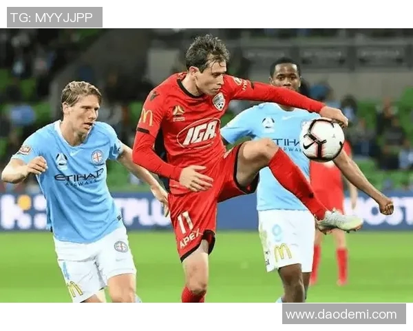 圣保利与菲尔特激战正酣比分揭晓精彩瞬间回顾